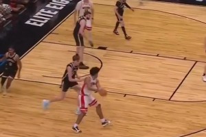 有望冲击乐透！全能内线科阿·皮特20分7板3助率队淘汰普渡！